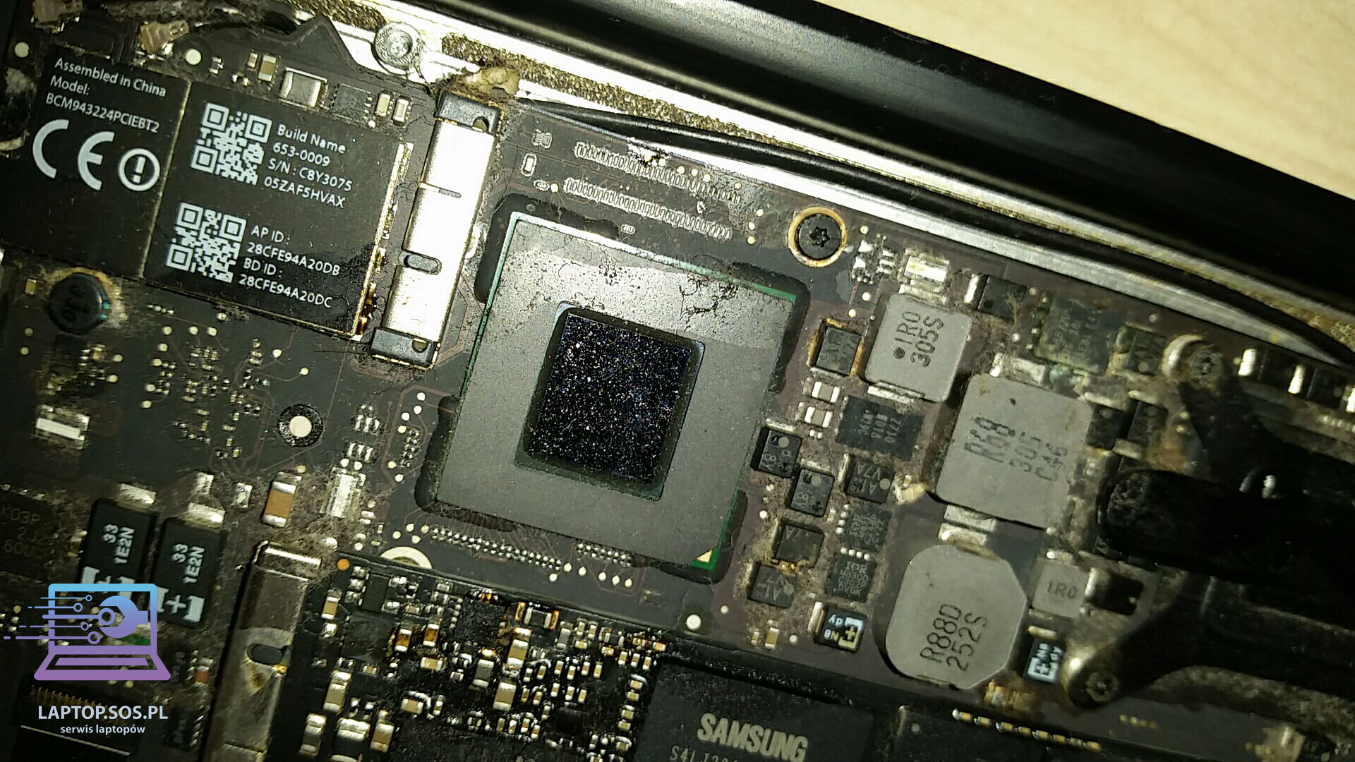serwis apple macbook