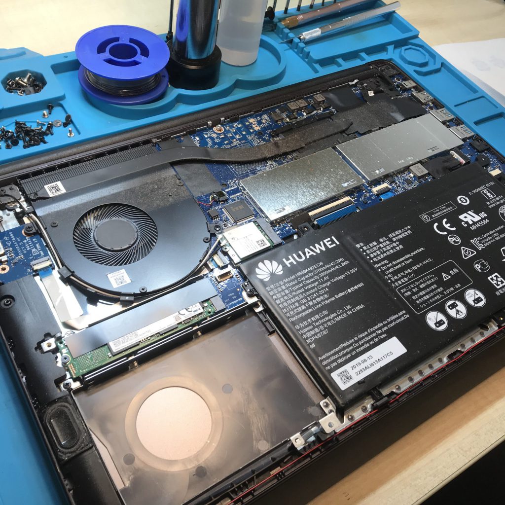 Wymiana matrycy ekranu Huawei MateBook D MRC-W10