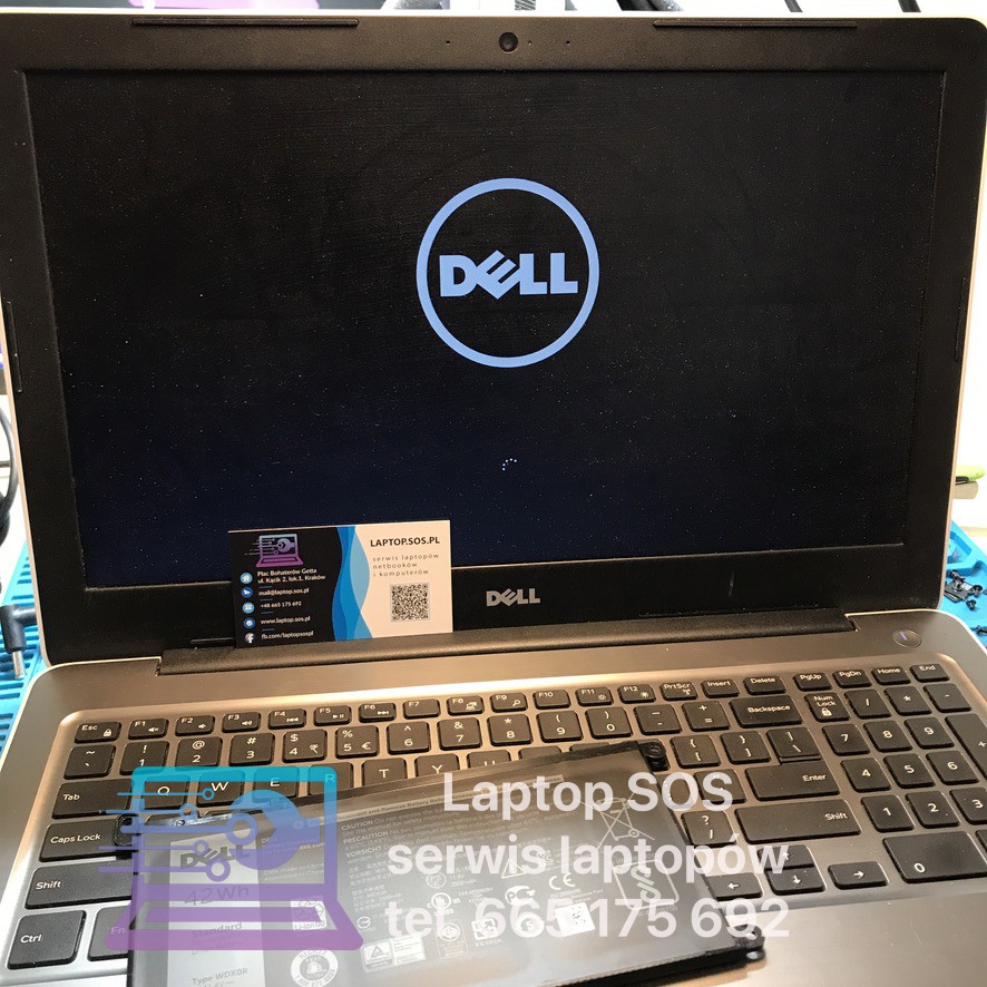 Wymiana baterii w laptopie Dell P66F 3