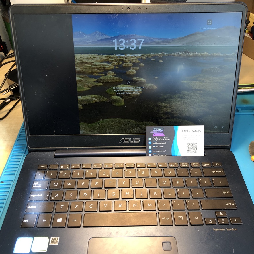 Wymiana matrycy ekranu w laptopie Asus UX430U