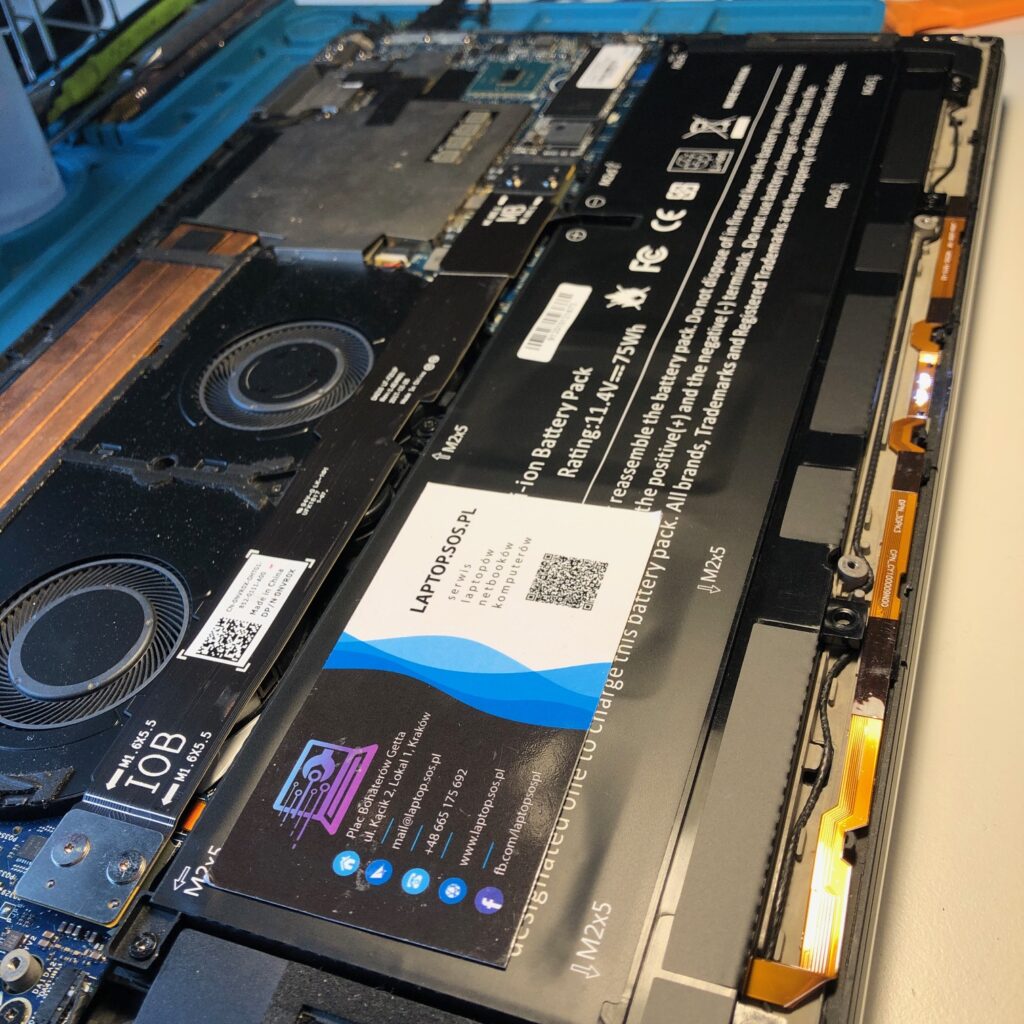Wymiana baterii w laptopie Dell Precision 5530 2 in 1